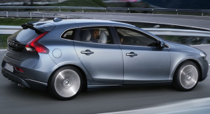 Volvo V40 Review