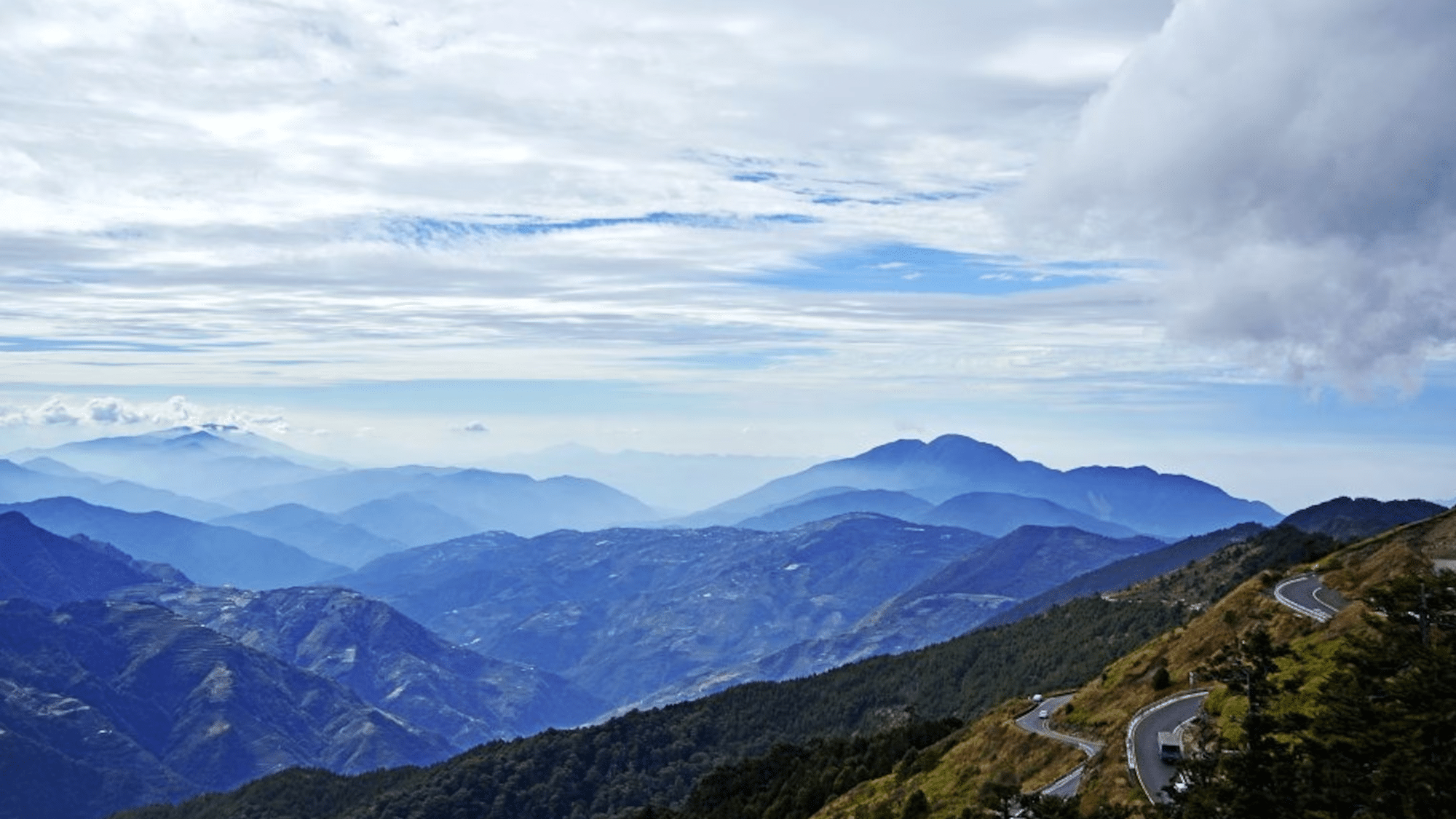 Taiwans_Impressive_Mountains