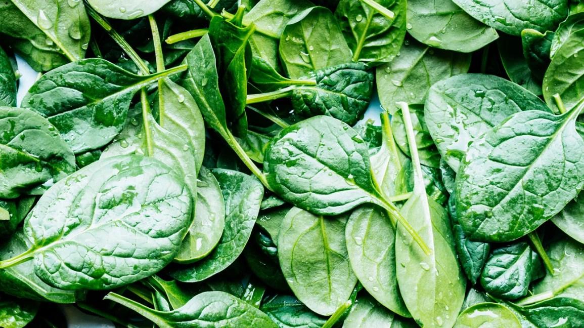 Spinach: The Quick Nutrient Grabber
