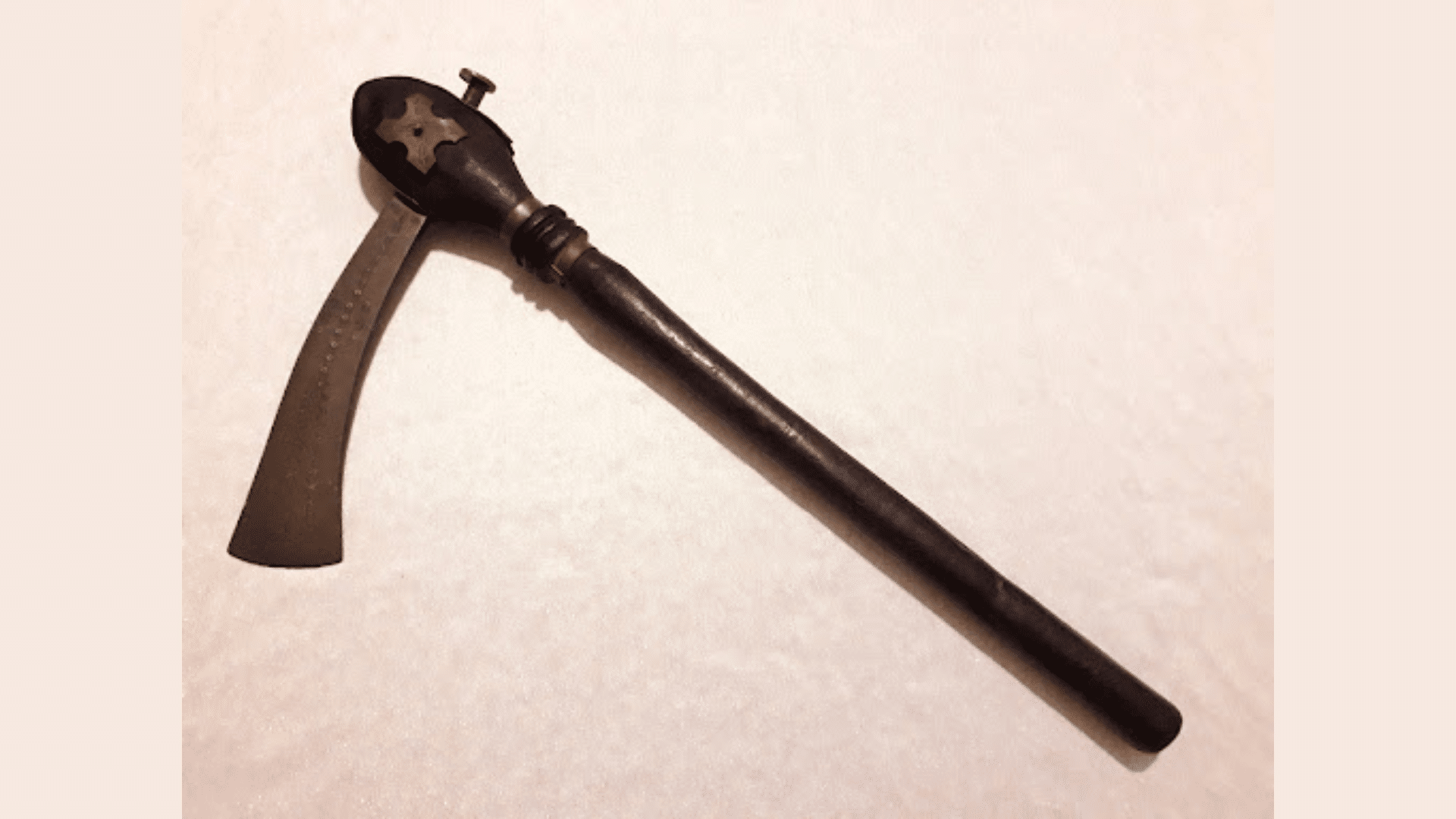 Tabouka Axe
