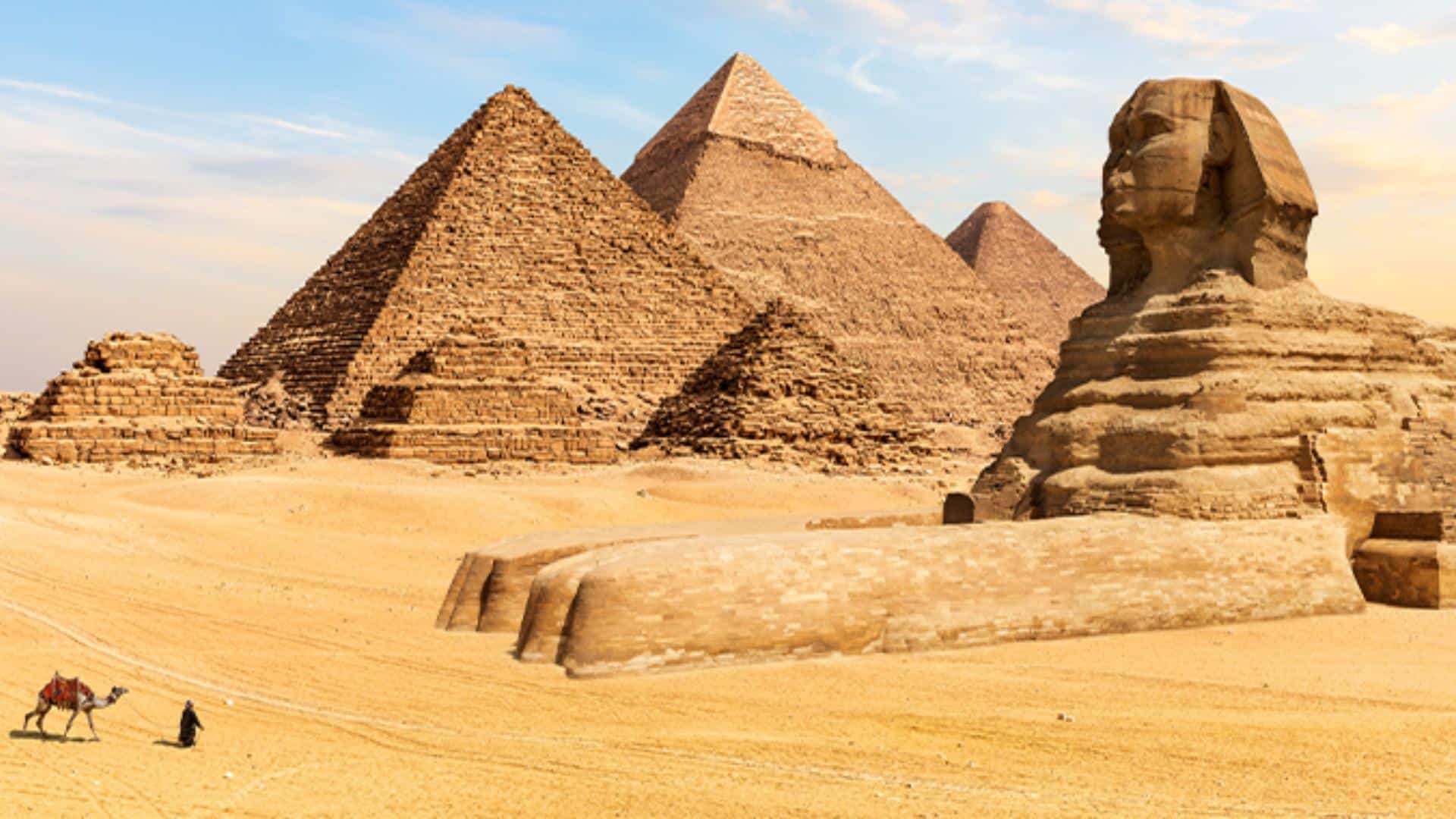 The Pyramid of Giza Aligns with True North Almost Perfectly